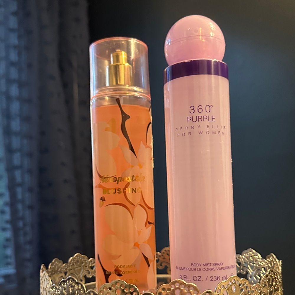 Perry Ellis 360° Purple and Aeropostale Blushing Body Mist Set